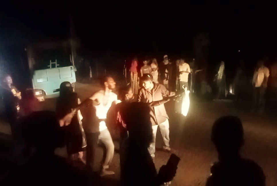 ফুলপুরে সড়কের জায়গা দখল নিয়ে সংঘর্ষ, আহত ৬