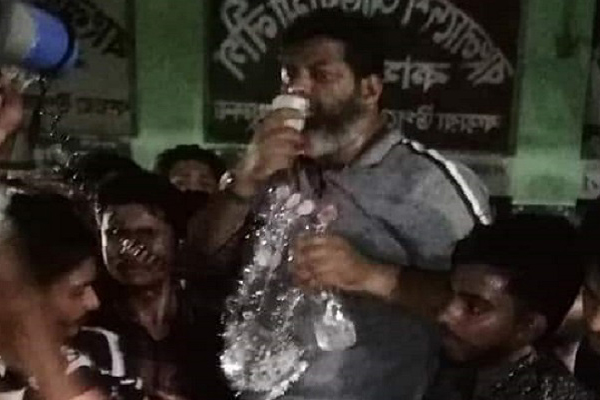 গ্রেফতারের চার ঘণ্টার মধ্যে জামিন পেলেন সেই চেয়ারম্যান