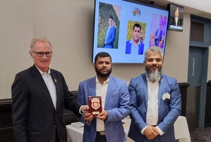 ‘প্রাইড অফ ওয়ার্কম্যানশিপ’ পেলেন শামসুল আলম
