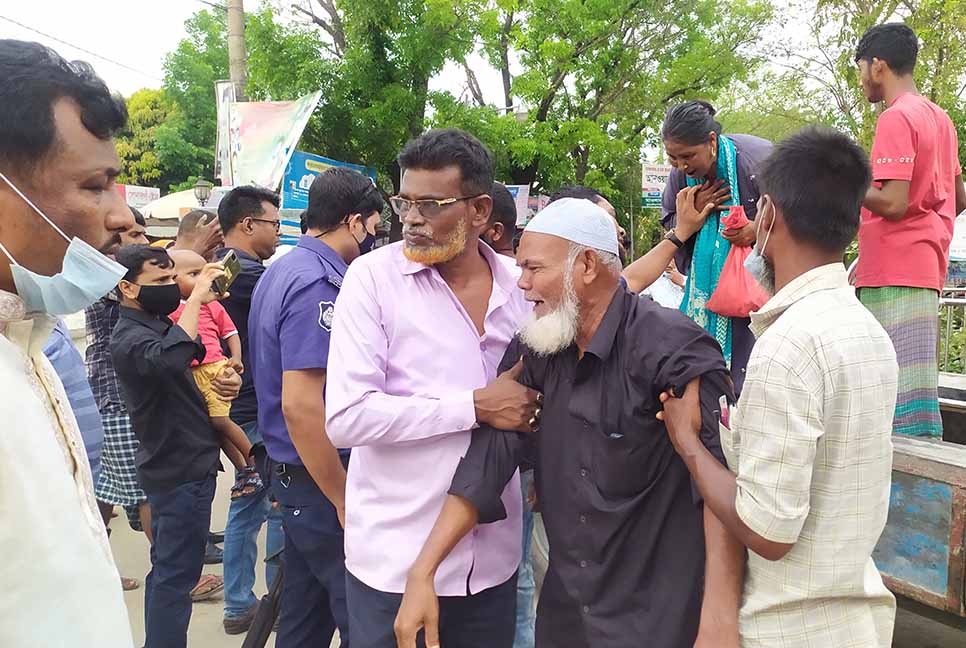 আওয়ামী লীগের দু’পক্ষের সংঘর্ষ, যুবকের চোখ উপড়ে হত্যা