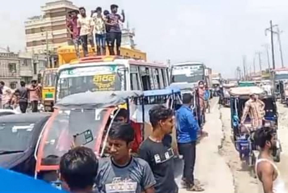 ঢাকা-নারায়ণগঞ্জ লিংক রোডে তীব্র যানজট