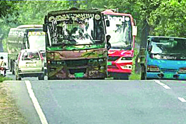 মৃত্যুকূপ চট্টগ্রাম-কক্সবাজার মহাসড়ক