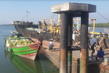 টেকনাফ স্থলবন্দর দিয়ে প্রায় ৬৭৪ মেট্রিক টন ছোলা আমদানি 