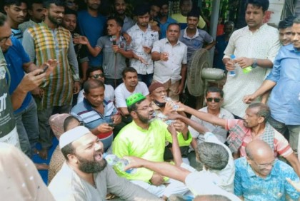 বগুড়ায় বিএনপির প্রতীকী অনশন 