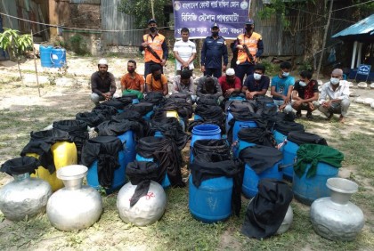 ৬০ লাখ টাকার গলদা ও বাগদা চিংড়ির পোনাসহ আটক ১১