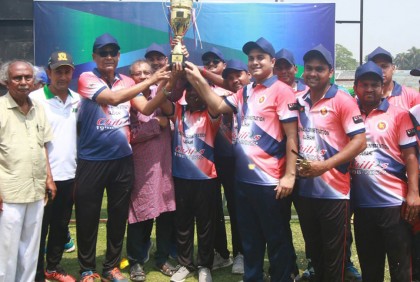 প্রীতি ম্যাচে সাংবাদিকদের হারাল বিভাগীয় কমিশনার দফতরের কর্মকর্তারা