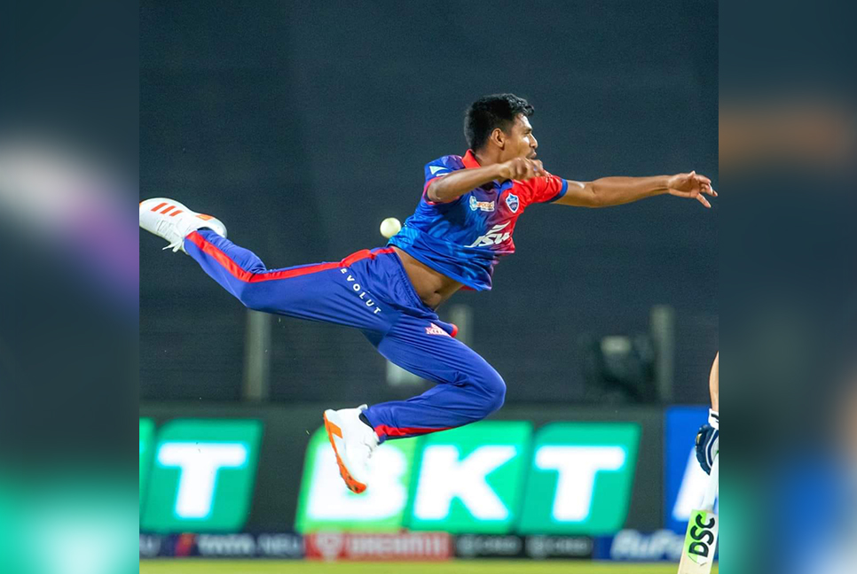 মুগ্ধ হয়ে দিল্লির পোস্ট ‌‘এসেই কাজ শুরু করে দিয়েছেন ফিজ’