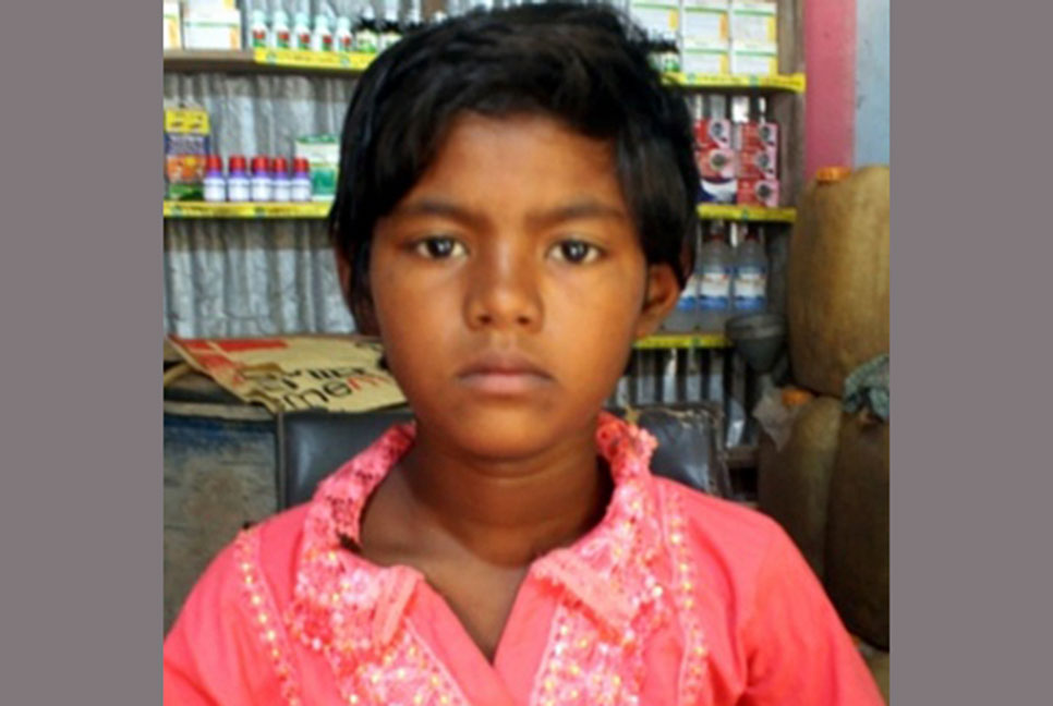 তানজিলা ফিরতে চায় বাবা-মায়ের কাছে