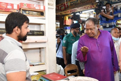 কোথায় চাঁদাবাজি হয় জানান, স্বরাষ্ট্রমন্ত্রীর সঙ্গে কথা বলবো : বাণিজ্যমন্ত্রী

