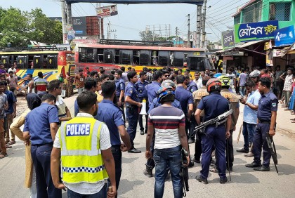 সাতক্ষীরায় বাস-টার্মিনালে শ্রমিকদের দফায় দফায় সংঘর্ষ, আহত ৭
