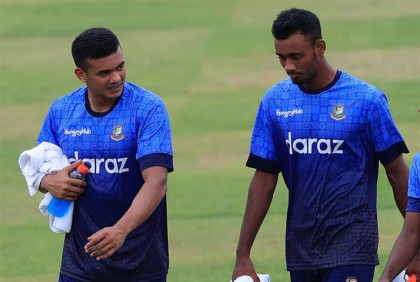 দেশে ফিরছেন তাসকিন-শরীফুল