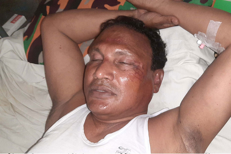স্কুলশিক্ষককের সাথে মারপিটের ঘটনায় হাসপাতালে আওয়ামী লীগ নেতা