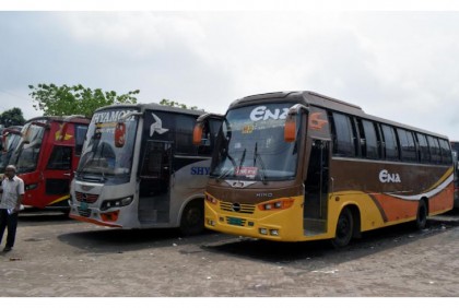 ঘোষণা ছাড়াই রংপুর-ঢাকা
বাস চলাচল বন্ধ