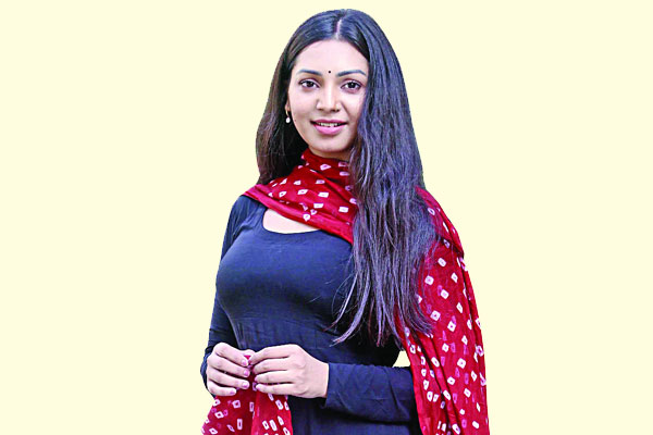 মজনুর লাইলীরূপে প্রভা