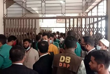 ইশরাকের প্রিজন ভ্যানে হামলা, বিএনপির ১২ নেতাকর্মী রিমান্ডে 

