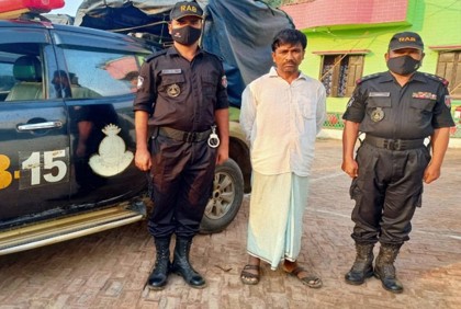 সীমান্ত থেকে আড়াই লাখ পিস ইয়াবাসহ আটক ১
