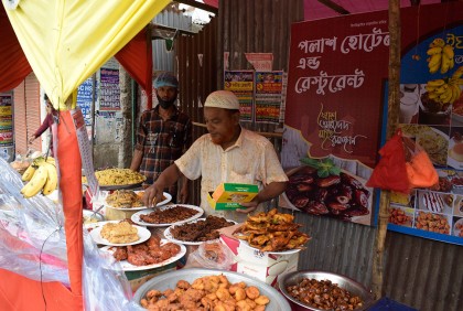 ইফতার বাজার: পুদিনা চপ, শাহী জিলাপি ও ছানার পোলাওয়ে মজেছে রংপুর