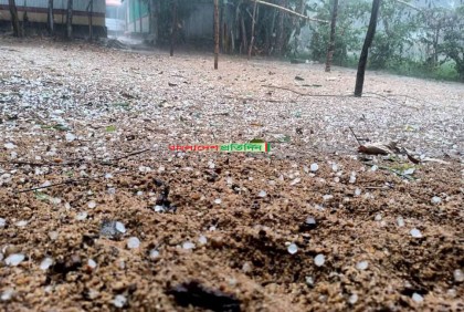 উজানের ঢলে তলিয়েছে বিস্তীর্ণ ফসল, এরই মধ্যে শিলাবৃষ্টি

