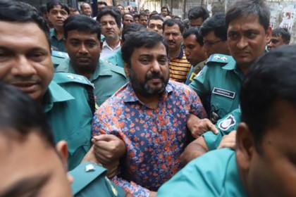 দুই মামলায় জামিন পেলেন সম্রাট