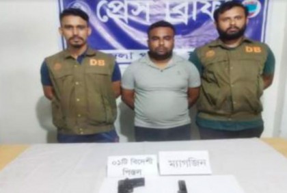 বেনাপোলে অস্ত্রসহ একজন আটক 
