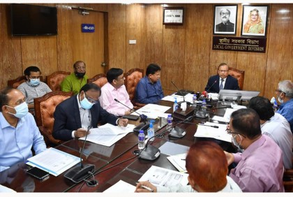 জন্মসনদ নিয়ে হয়রানি করলে কঠোর শাস্তির হুঁশিয়ারি মন্ত্রীর

