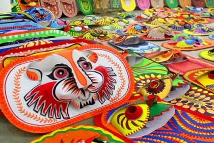 দুই বছর পর মঙ্গল শোভাযাত্রার প্রস্তুতি