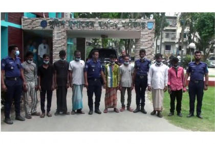মানিকগঞ্জে আন্তঃজেলার ৮ ডাকাত সদস্য গ্রেফতার