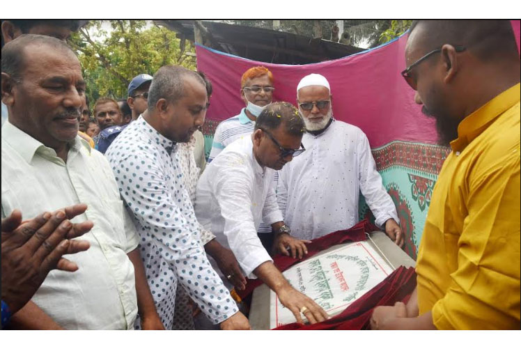 নাটোরে রাস্তার কাজের উদ্বোধন