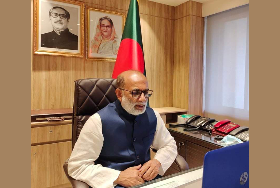 'কৃষির উৎপাদন এমন পর্যায়ে নিতে হবে যাতে বিদেশ নির্ভর হতে না হয়'

