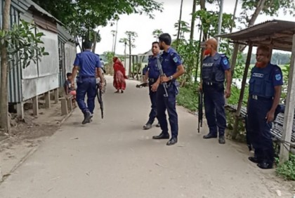 মুন্সীগঞ্জে আওয়ামী লীগের দুই গ্রুপের সংঘর্ষ, বাড়িঘর ভাংচুর ও লুটপাট