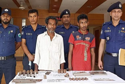 বগুড়ায় আগ্নেয়াস্ত্রের সরঞ্জামাদি উদ্ধার, বাবা-ছেলে গ্রেফতার 