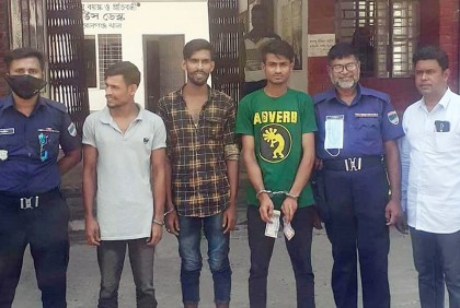 মোরেলগঞ্জে জাল টাকাসহ তিন যুবক গ্রেফতার
