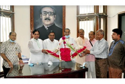 কৃষকদলের সাবেক সাংগঠনিক সম্পাদকের
আওয়ামী লীগে যোগদান