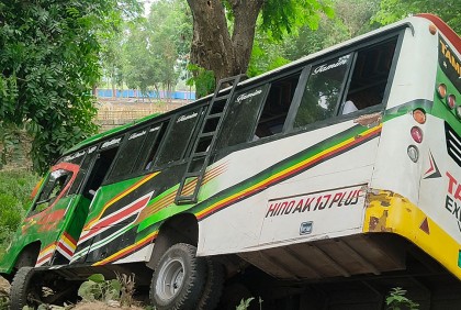 সিরাজগঞ্জে সড়ক দুর্ঘটনায় নিহত ১, আহত ২