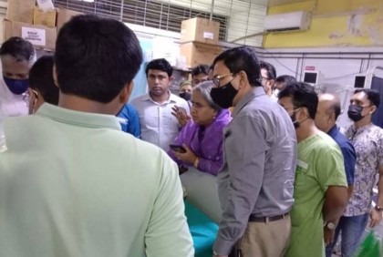 নিউমার্কেটে সংঘর্ষ: আহতদের দেখতে ঢামেকে শিক্ষামন্ত্রী