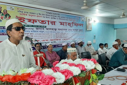 বড়াইগ্রামে ঈদগাহে অনুদান ও ইমাম-মুয়াজ্জিনদের সম্মানী প্রদান