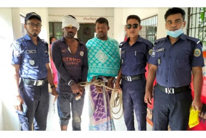 আগৈলঝাড়ায় ব্যবসায়ীর ১০ লাখ টাকা ছিনতাই, 
আটক ২