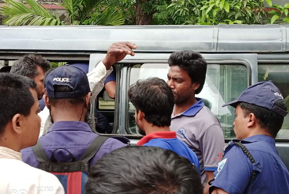হাতীবান্ধা উপজেলা ছাত্রদলের আহ্বায়ক ও সদস্য সচিব গ্রেফতার