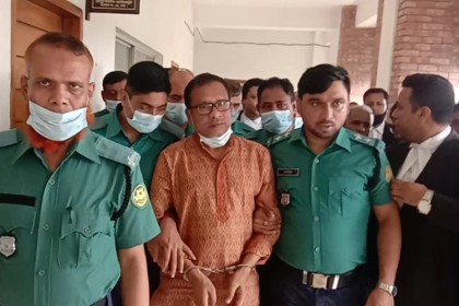 নিউমার্কেটে সংঘর্ষ: ৩ দিনের রিমান্ডে বিএনপি নেতা মকবুল