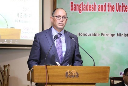 জবাবদিহি ছাড়া র‌্যাবের ওপর নিষেধাজ্ঞা প্রত্যাহারের সুযোগ নেই : মার্কিন রাষ্ট্রদূত 

