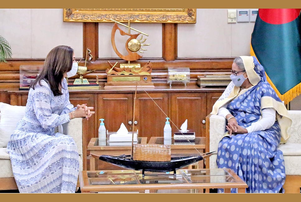 প্রধানমন্ত্রীর সঙ্গে ডেনমার্কের রাজকুমারীর সৌজন্য সাক্ষাৎ