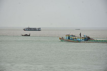 ঈদযাত্রায় গোয়ালন্দে দেখা যাবে নীল সাদা জলরাশি