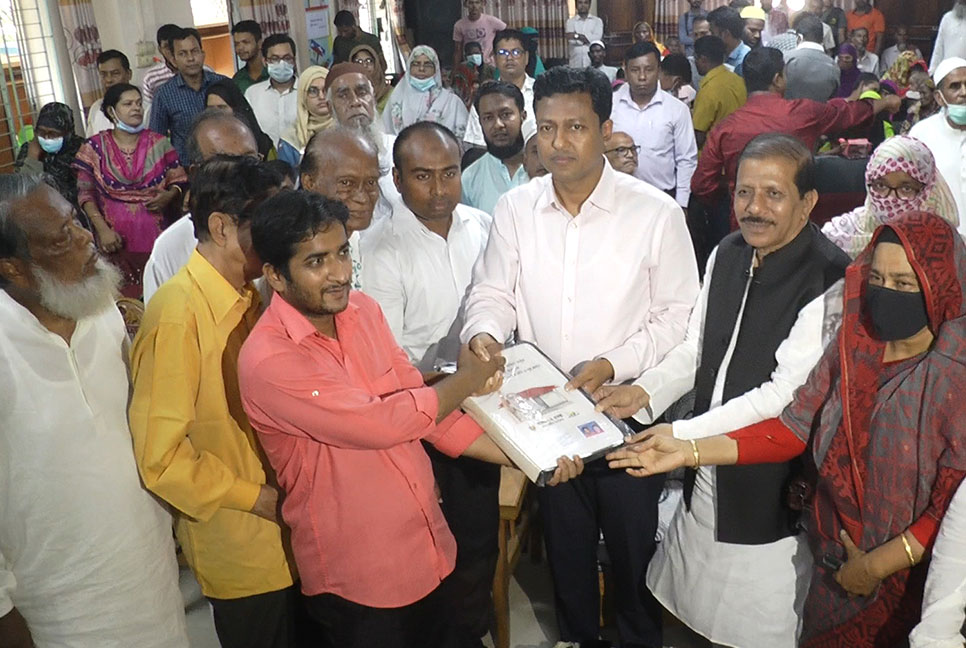 বরিশালে তৃতীয় দফায় ঘর পেয়েছে ৪৫২ পরিবার