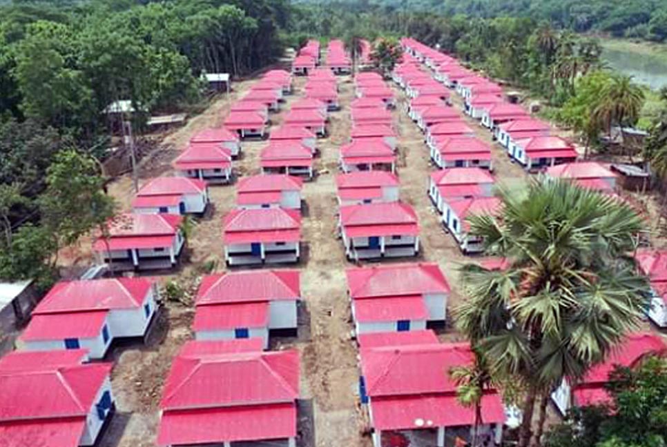 ভাঙ্গায় ২২০ পরিবারকে জমি ও গৃহ হস্তান্তর