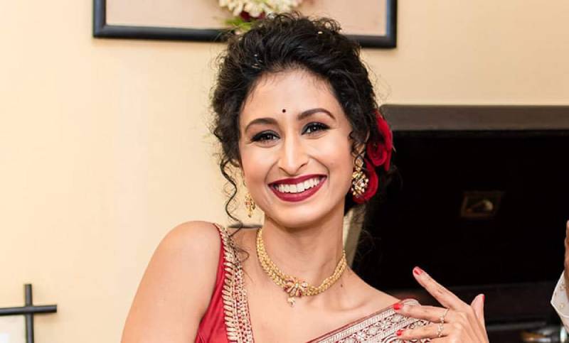 অবশেষে বিয়ে করলেন