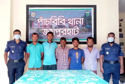 জয়পুরহাটে মাদক বিক্রি ও সেবনের দায়ে গ্রেফতার ৪৫