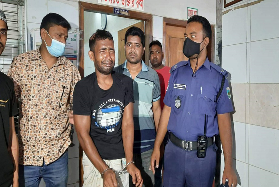 সিরাজগঞ্জে ছেলের লাঠির আঘাতে মায়ের মৃত্যু