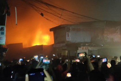 নোয়াখালীতে আগুনে ৫০ দোকান পুড়ে ছাই