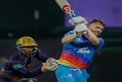 আইপিএলে অনন্য নজির গড়লেন ওয়ার্নার!