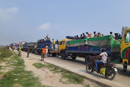 যানজট কমলেও মহাসড়কে ধীর গতি